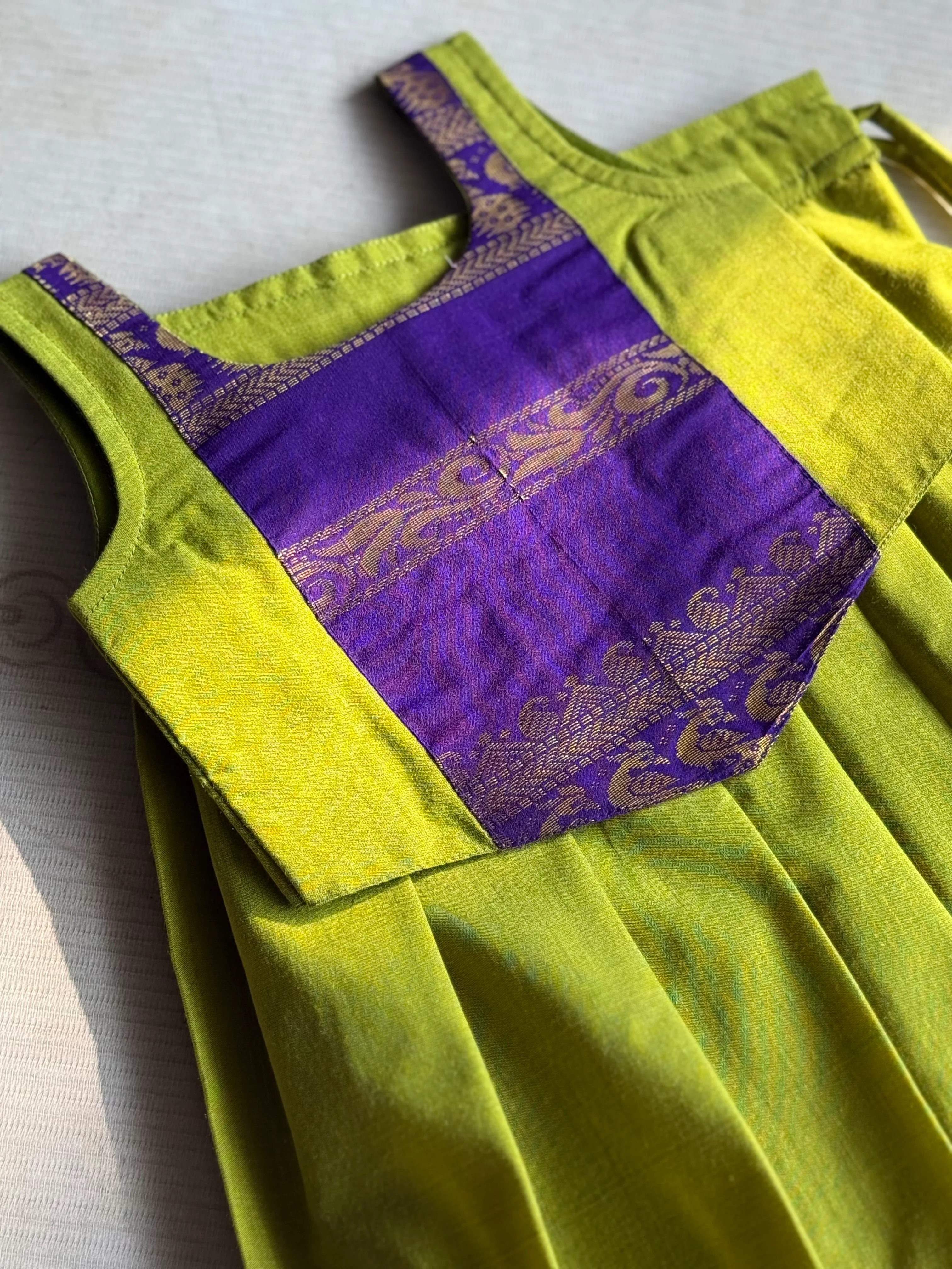 Aakriti - Crop top and skirt - Image 2