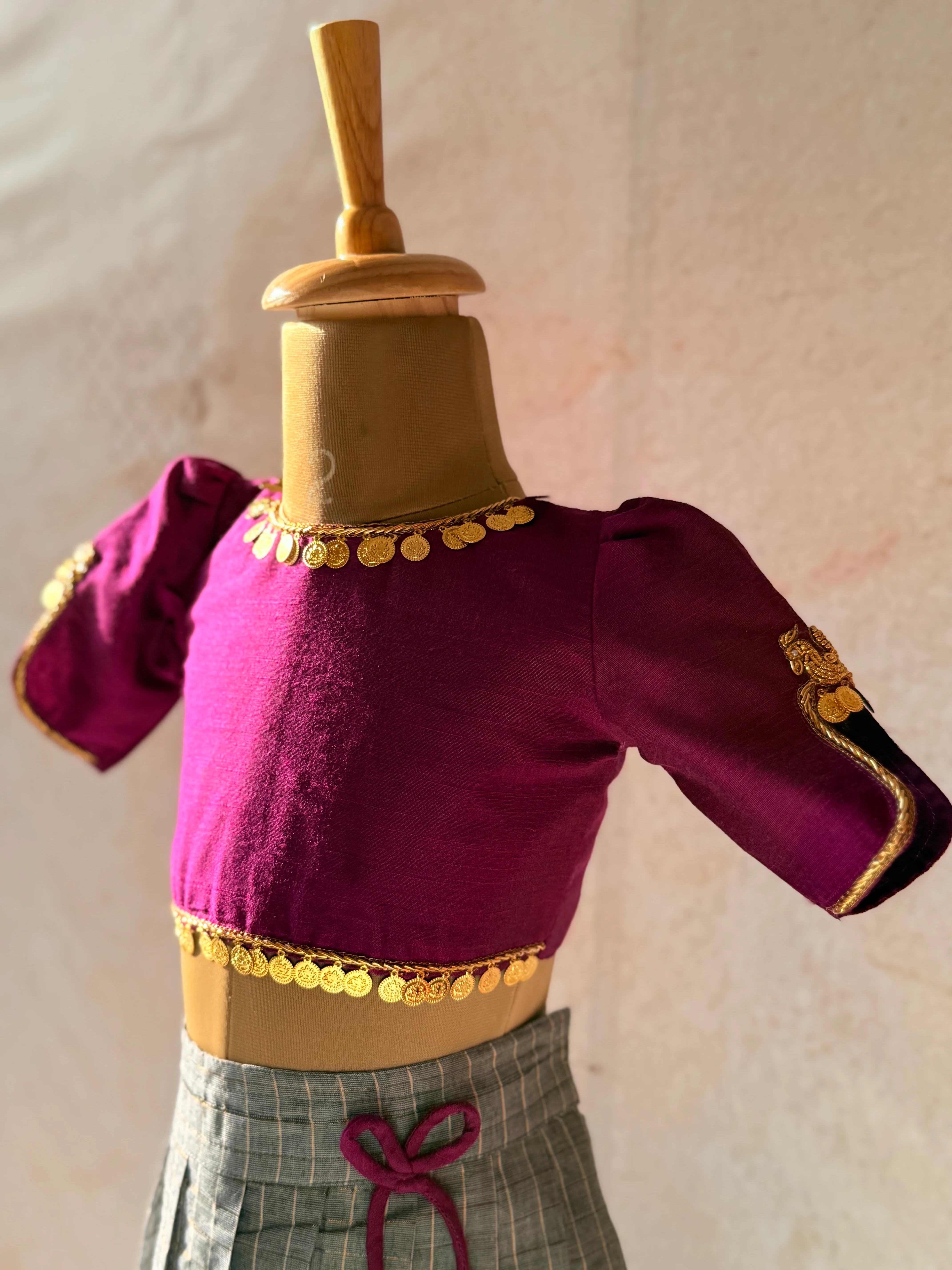Aarna - Crop top and skirt - Image 3