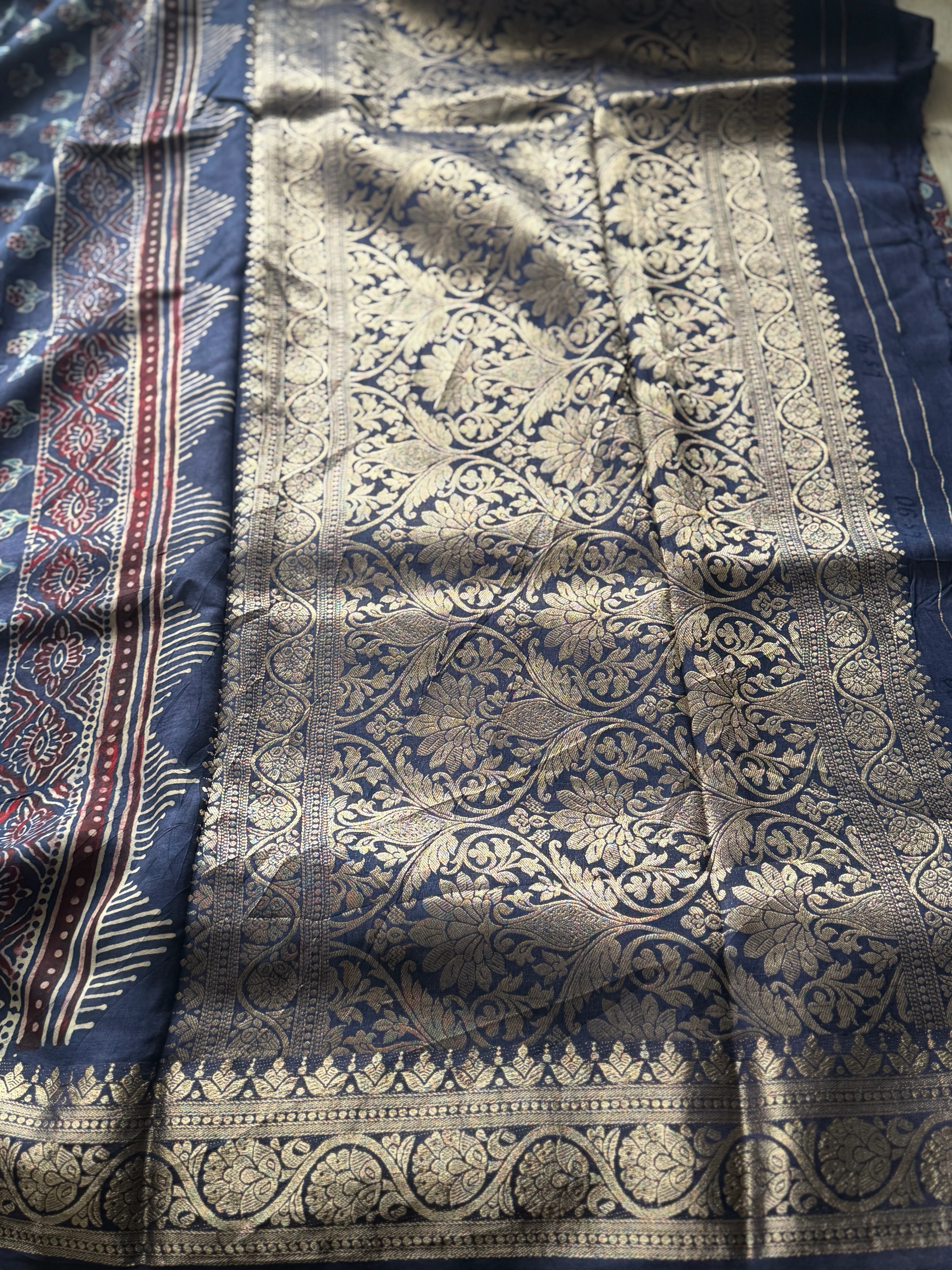 Dola Silk Zari Border Saree - Image 4