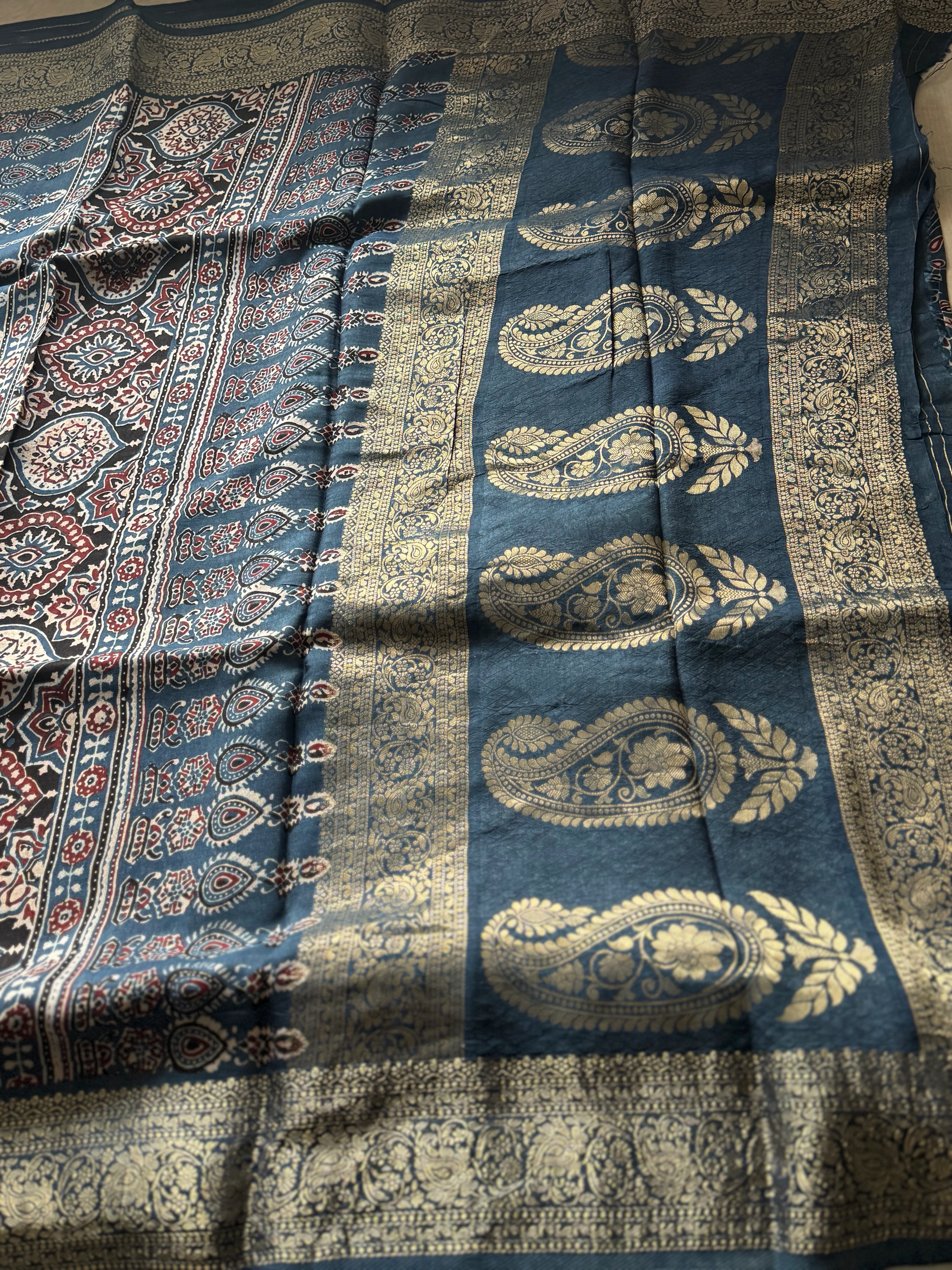 Dola Silk Zari Border Saree - Image 5