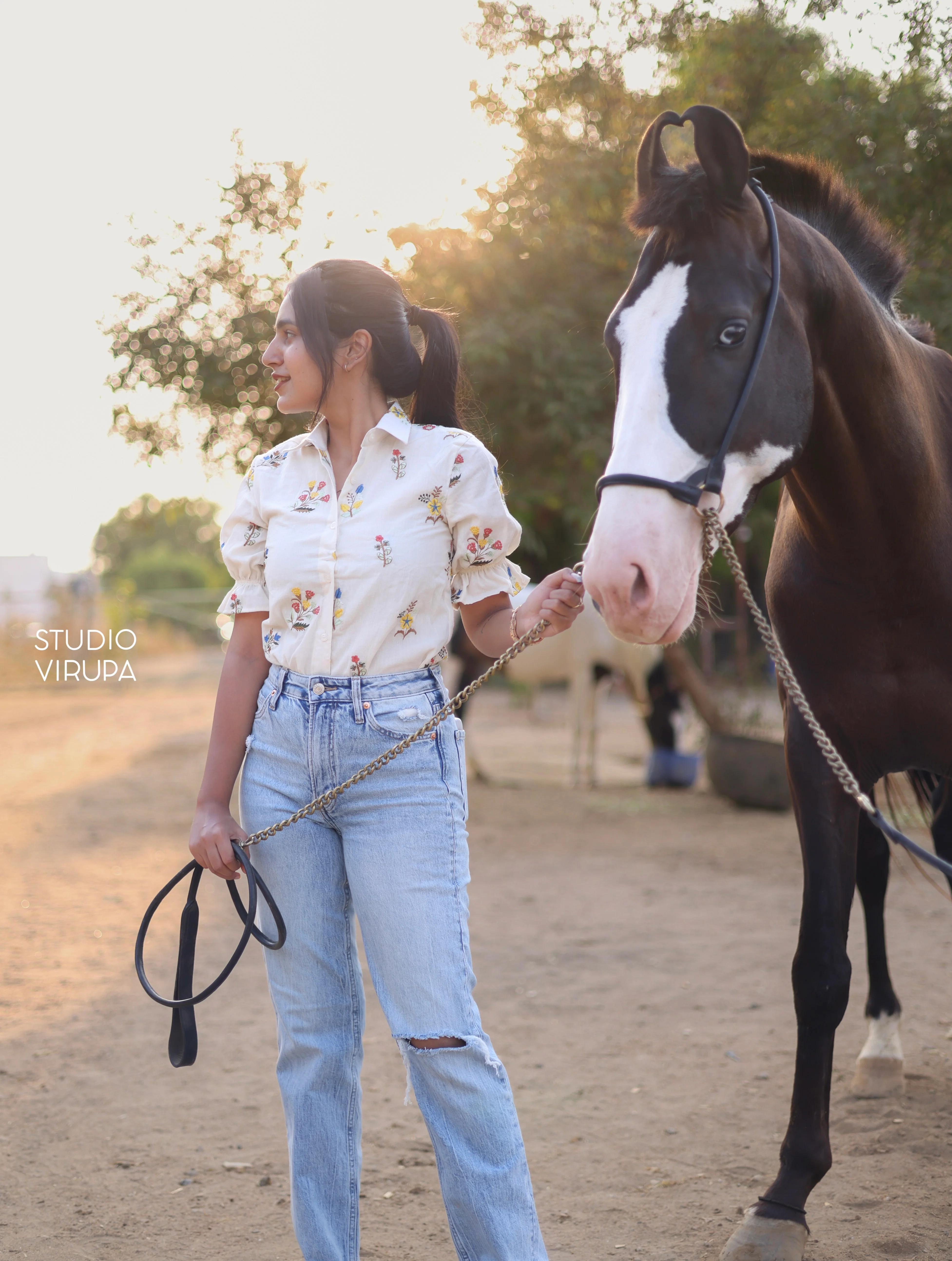 Floral Embroidered Shirt - Image 3