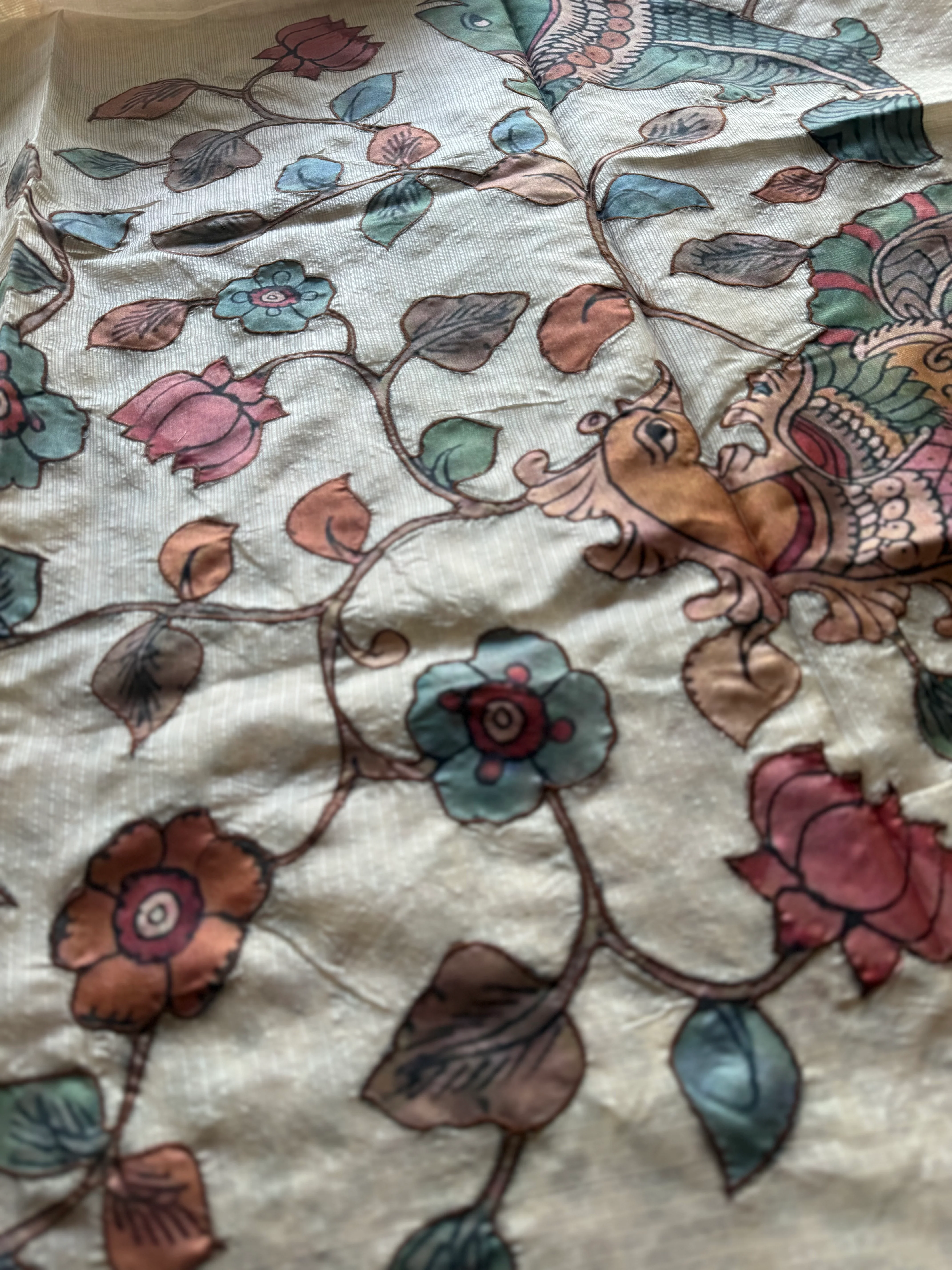 Ivory Kalamkari Applique Saree - Image 4