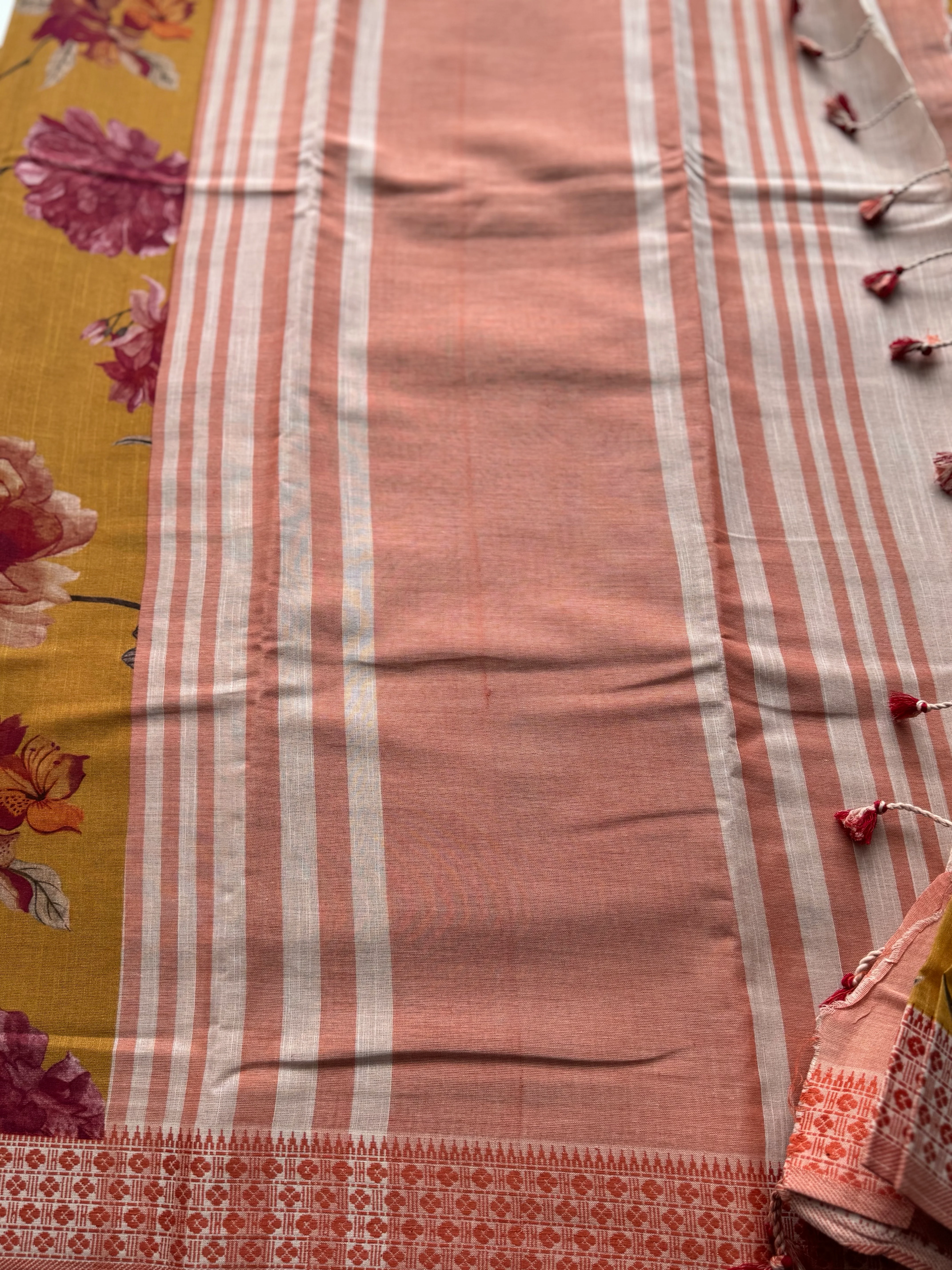 Kadhi Cotton Saree with Digital Floral print - Image 3
