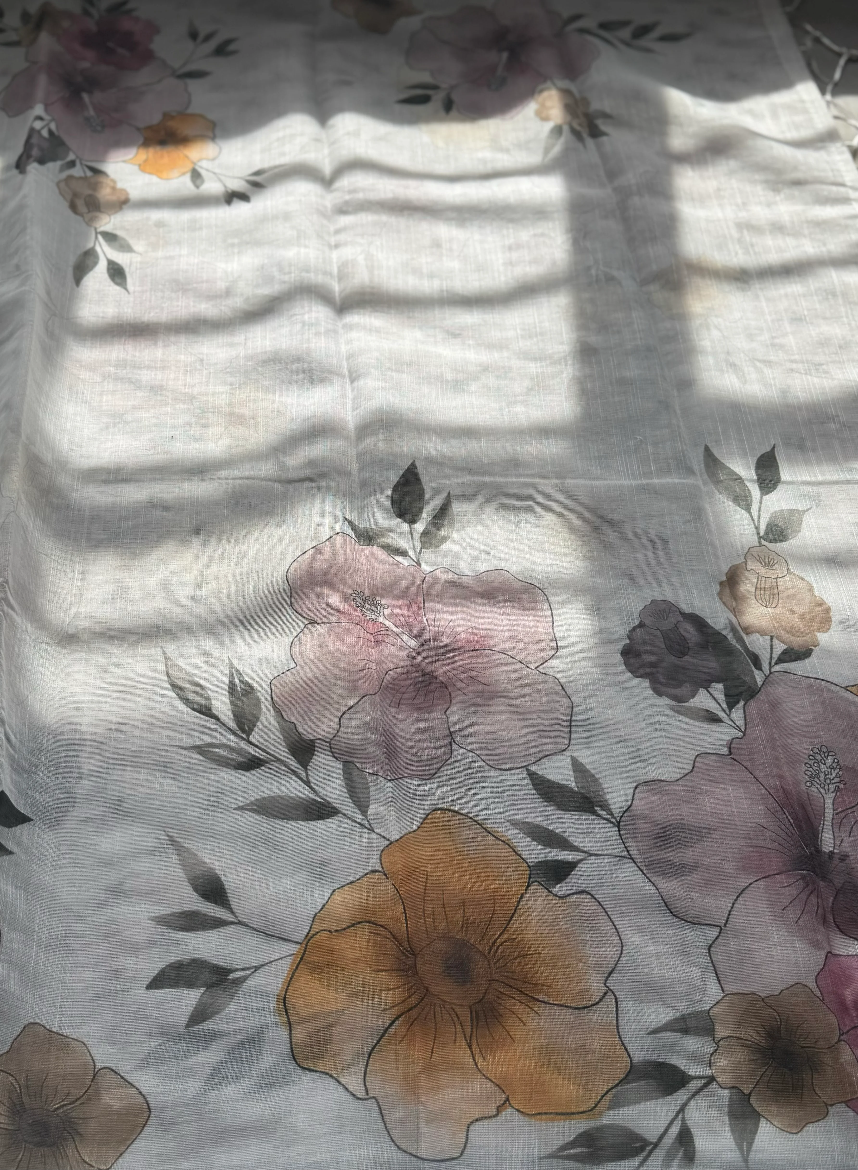 Kaira - Floral Linen Saree - Image 4