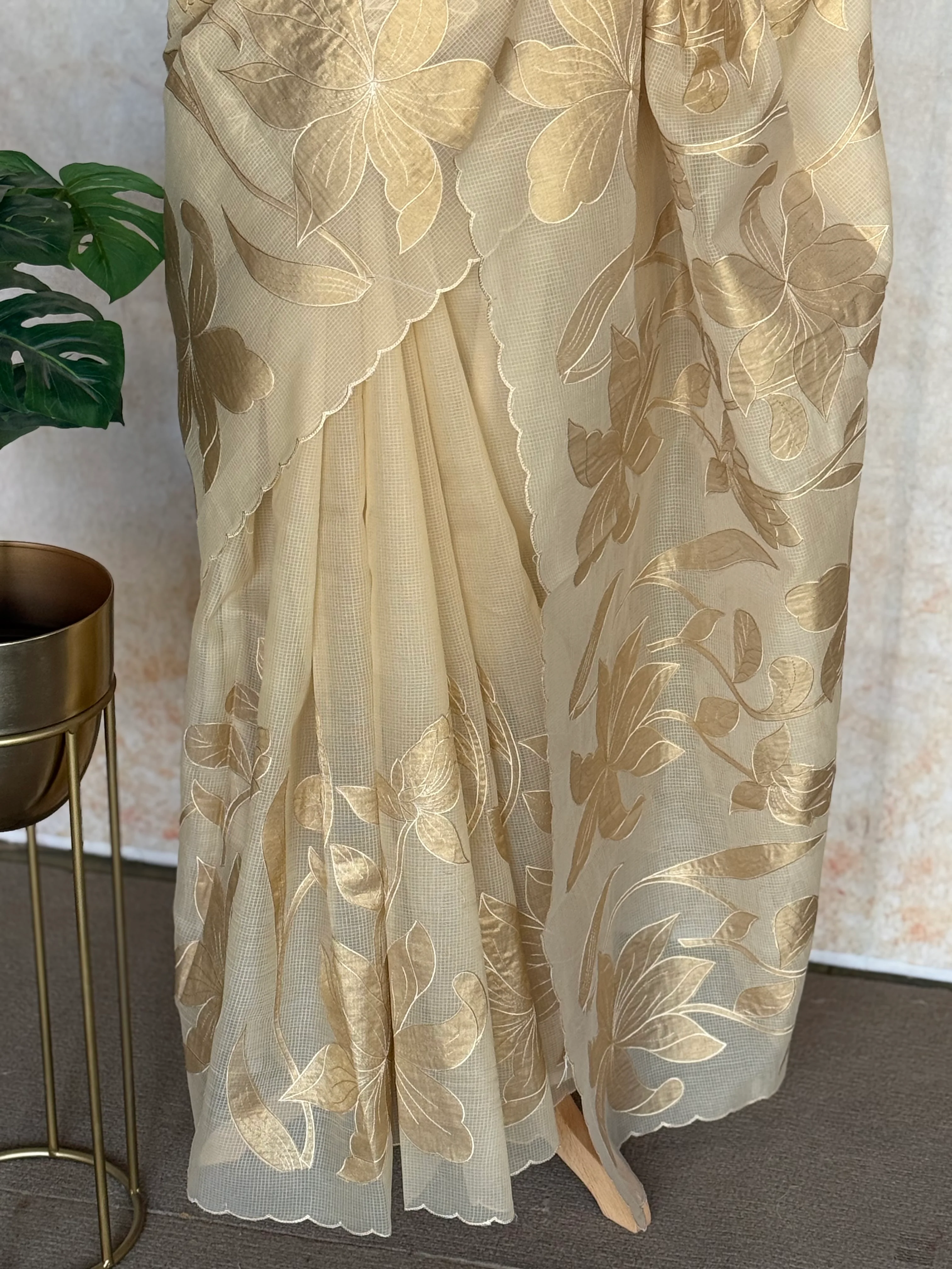 Kota silk Saree with Gold Floral Appliqué Border | Handcrafted Appliqué Work Saree - Image 4