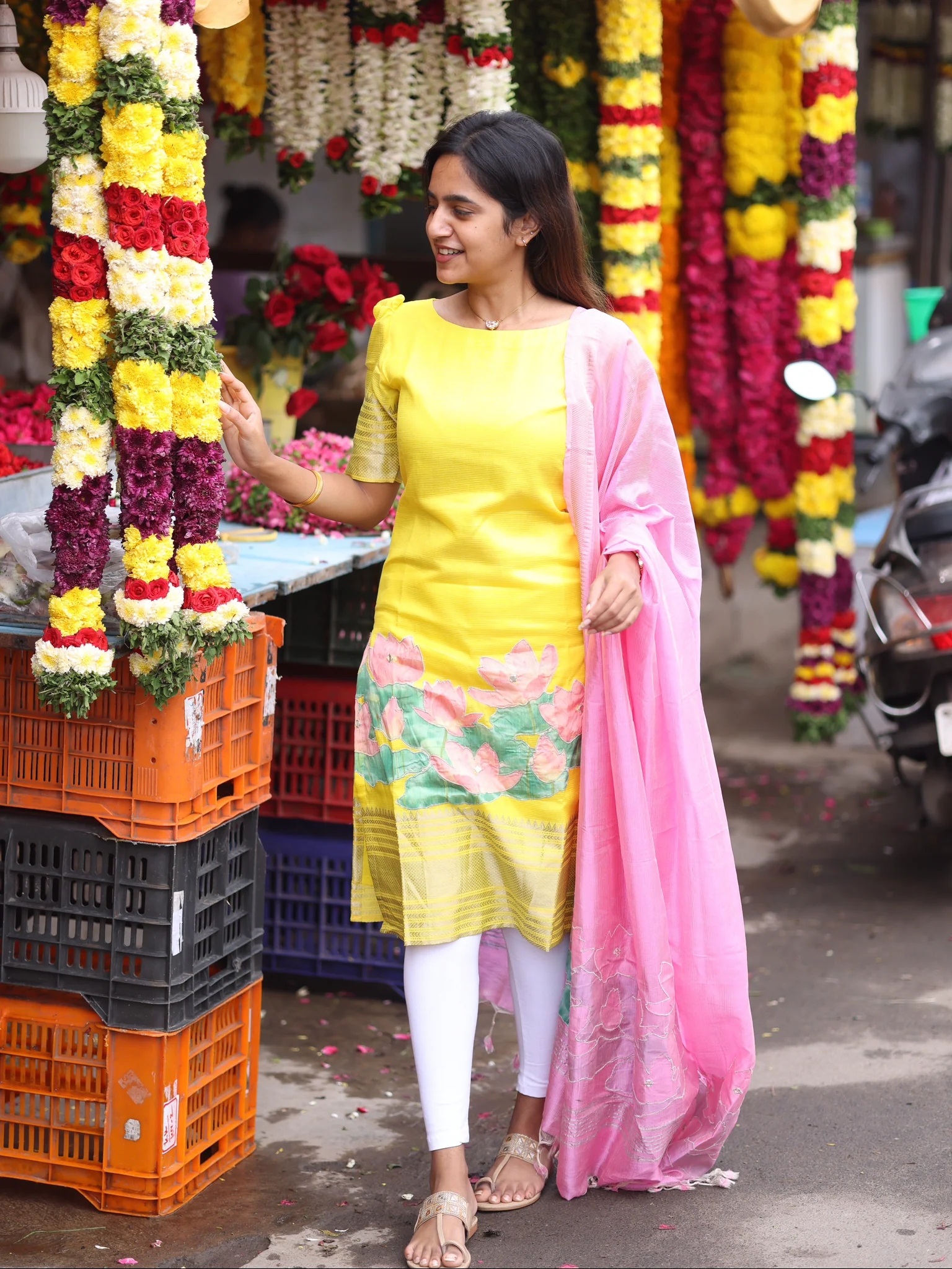 Mangalgiri Silk - Kurta + Dupatta with Applique