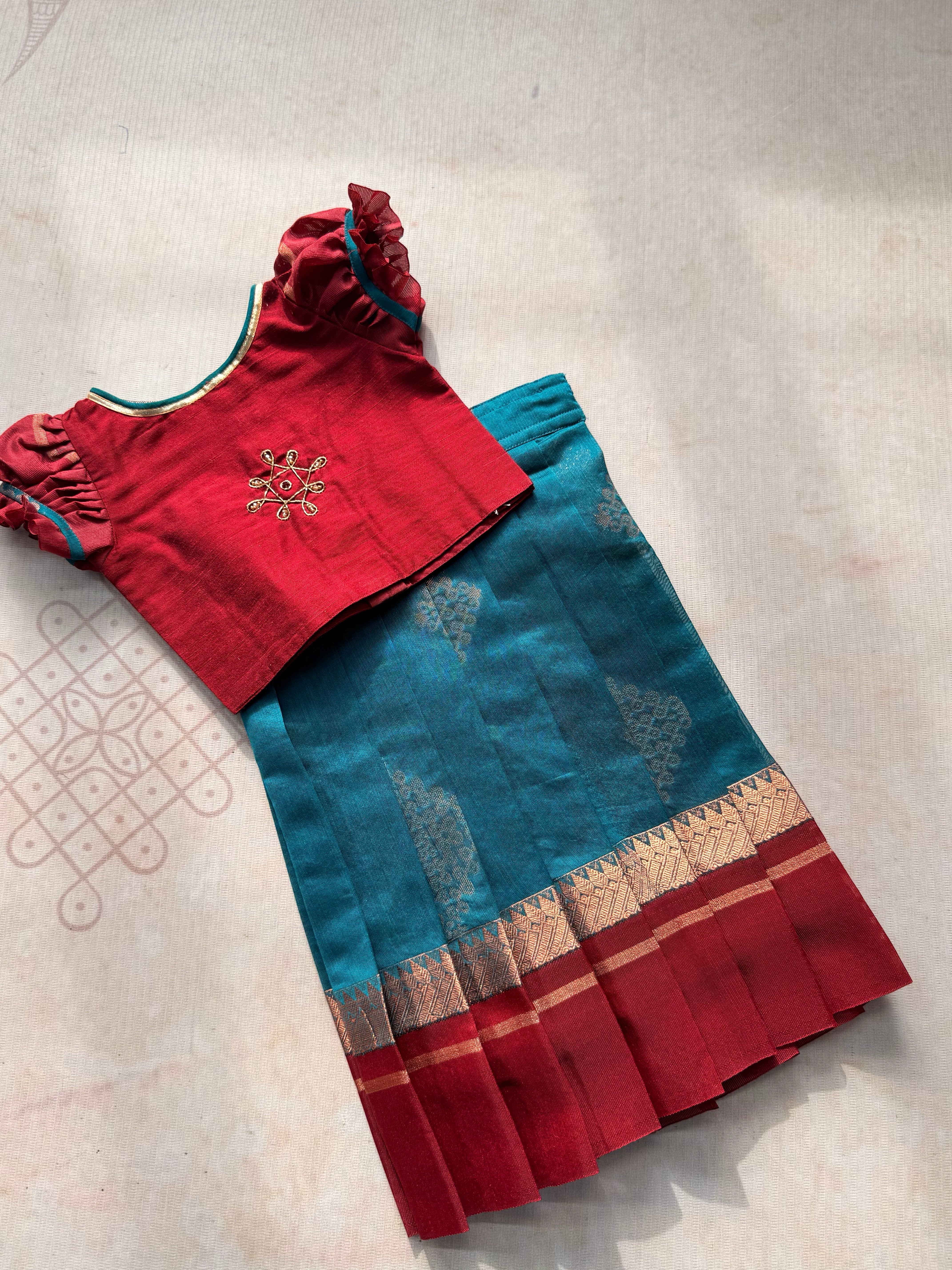 Shanmugi - Crop top and Skirt - Image 2