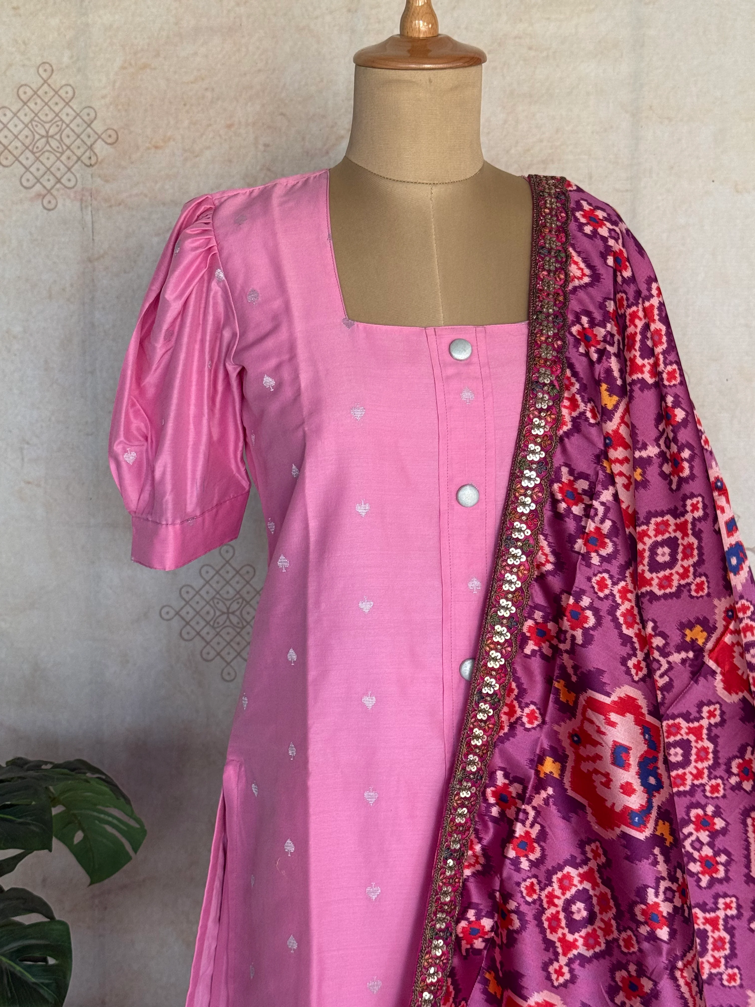 Siara Suit Set with Patola Dupatta - Express - Image 2
