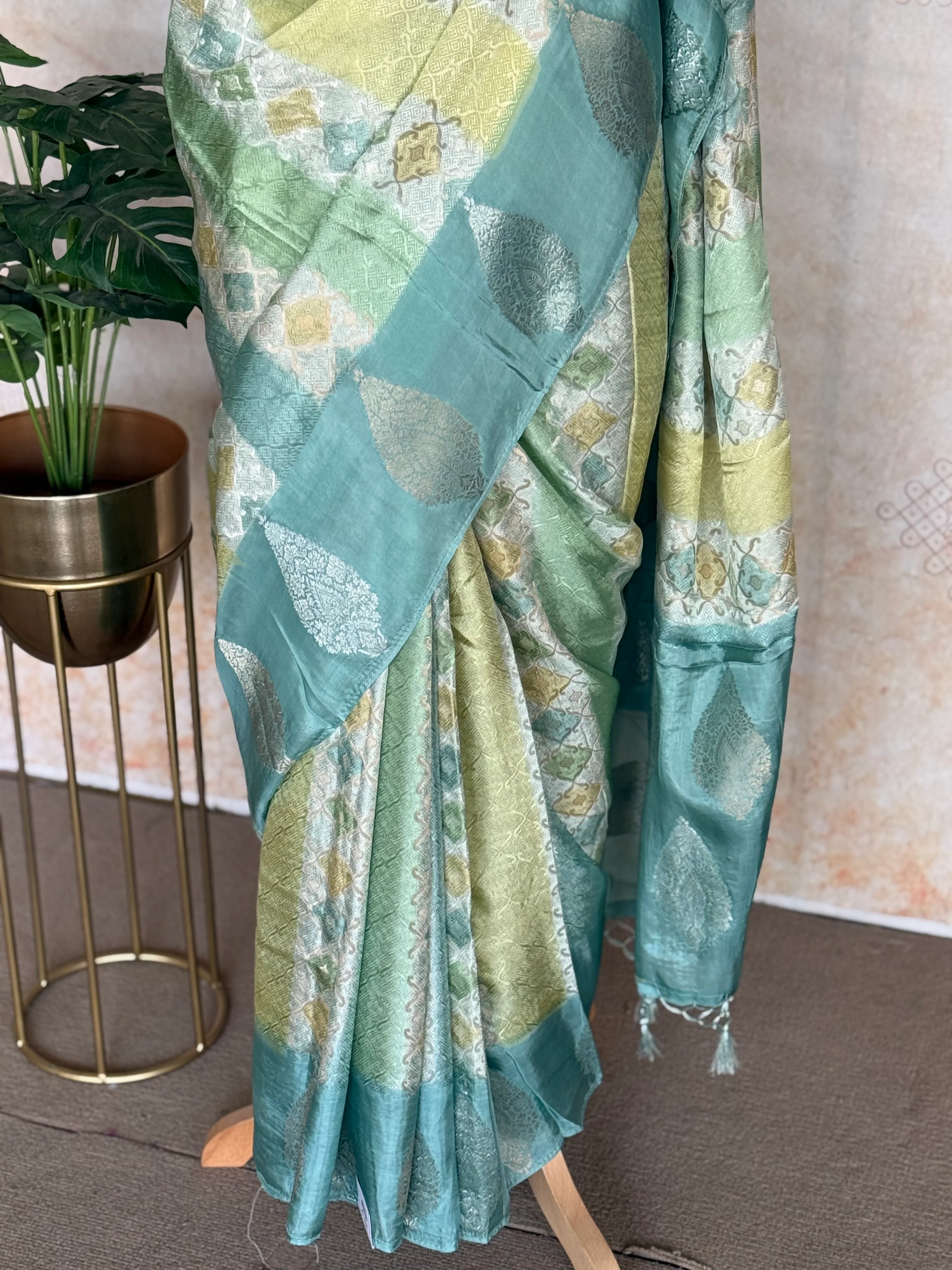Teal Green Satin Silk Rangkat Saree with Butta Border & Contrast Blouse - Image 3